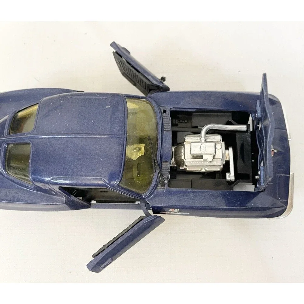 1963 Blue CORVETTE STINGRAY Split Window Diecast Car Model 1:24 Metal Revell